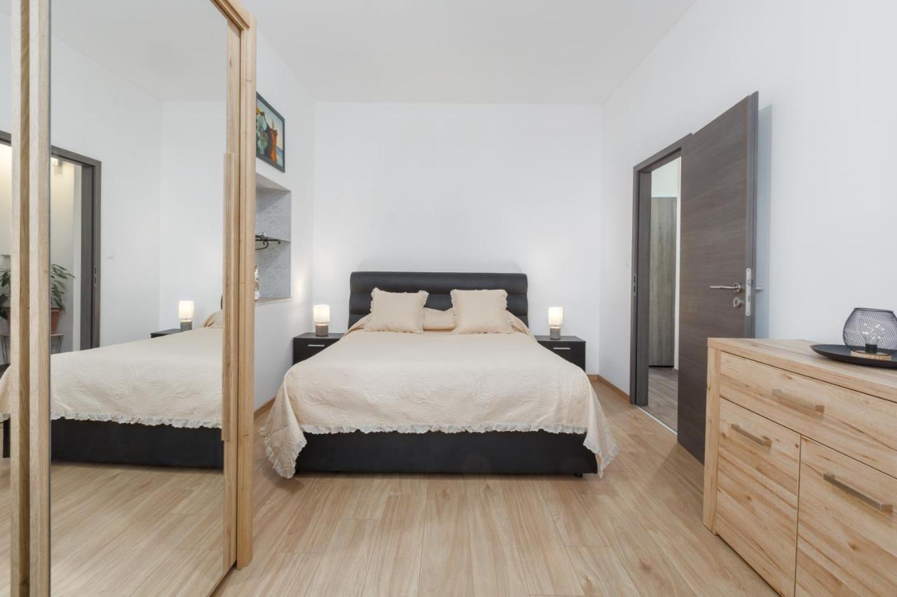 Apartment Caterina Rovinj Buitenkant foto